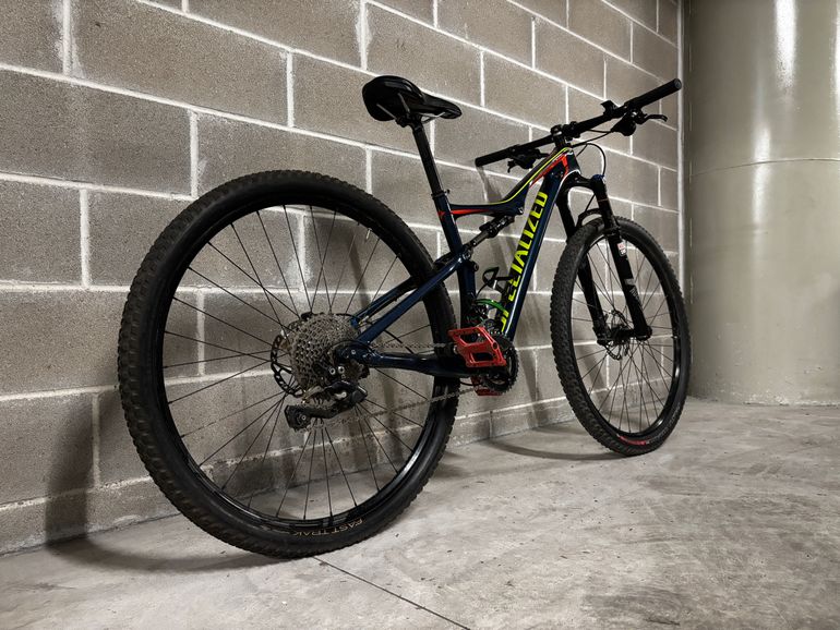 Brugt Specialized Era Comp Carbon 29 2016 2016 Mountainbike — billede 3 af 8