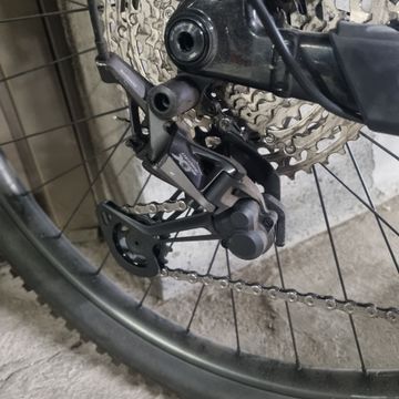 Used Trek Powerfly Shimano Deore XT 2025 Mountainbike, Black — image 3 of 8