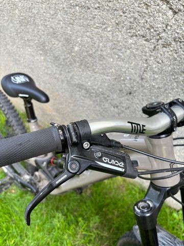 Used Commencal Clash Other SRAM 2023 Mountainbike, Black — image 9 of 10