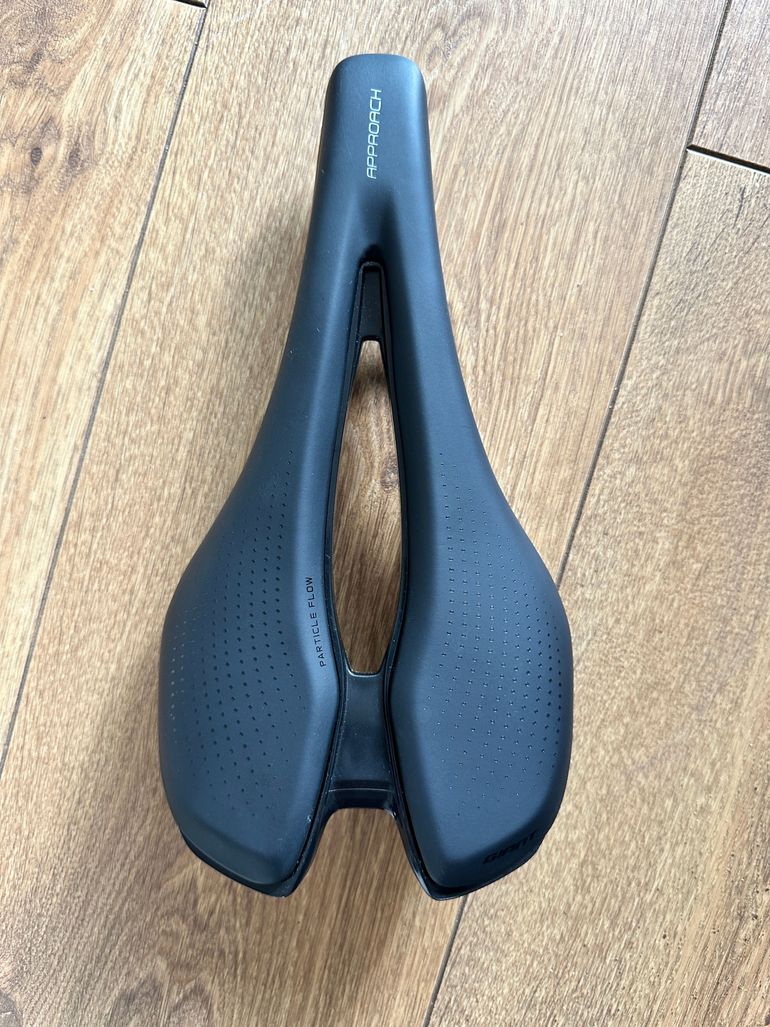 Brugt Giant Defy Advanced 1 2025 2025 Road & Gravel — billede 11 af 11