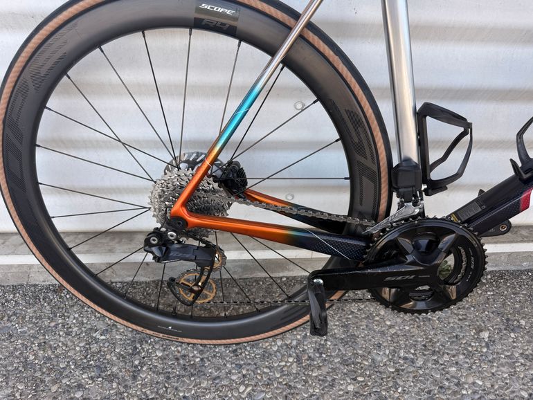 Brugt Giant TCR Advanced Pro 2 2025 2025 Road & Gravel — billede 4 af 5