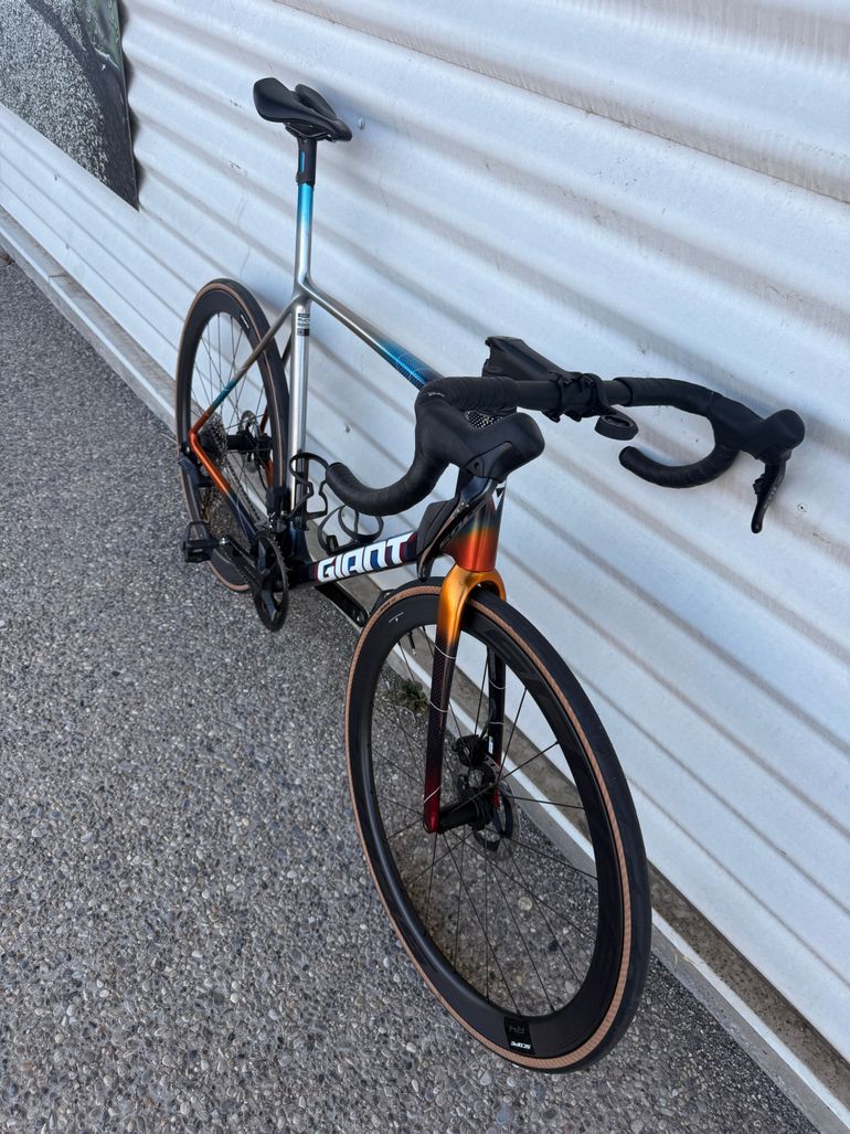 Brugt Giant TCR Advanced Pro 2 2025 2025 Road & Gravel — billede 2 af 5