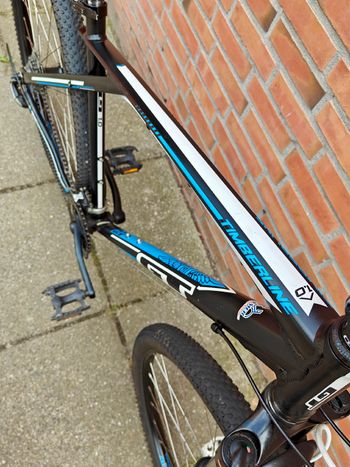 Used GT Custom Shimano Altus 2014 Mountainbike, Black — image 9 of 17