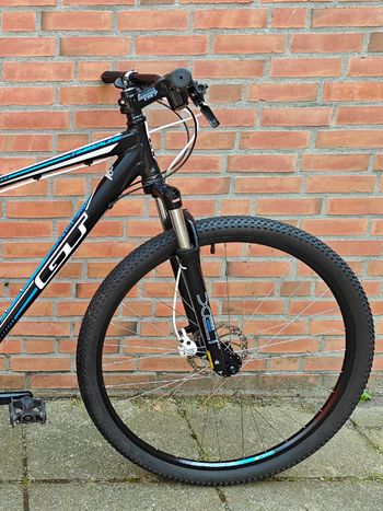 Used GT Custom Shimano Altus 2014 Mountainbike, Black — image 3 of 17