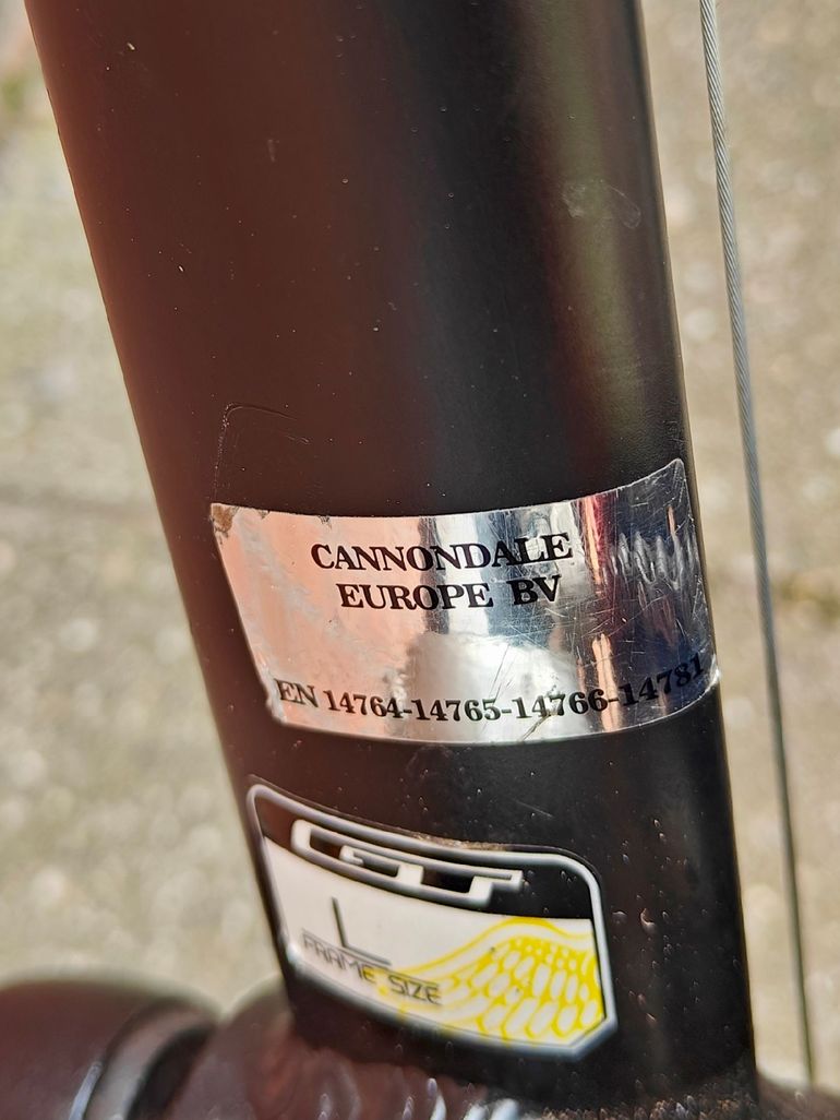 Used GT Custom Shimano Altus 2014 Mountainbike, Black — image 10 of 17