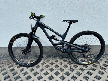 Used YT Industries Capra 29 CF 2018 2018 Mountainbike, Light Gray, 29 — image 2 of 10