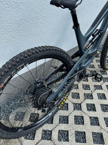 YT Industries Capra 29 CF 2018 2018 Mountainbike de segunda mano, Gris claro — imagen 7 de 10