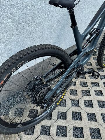 Used YT Industries Capra 29 CF 2018 2018 Mountainbike, Light Gray, 29 — image 7 of 10