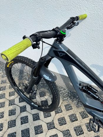 YT Industries Capra 29 CF 2018 2018 Mountainbike de segunda mano, Gris claro — imagen 3 de 10