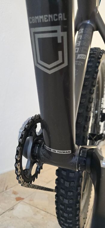 Tweedehands Commencal Meta Shimano SLX 2023 Mountainbike — afbeelding 4 van 36