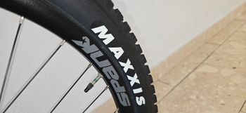Tweedehands Commencal Meta Shimano SLX 2023 Mountainbike — afbeelding 10 van 36