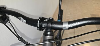 Tweedehands Commencal Meta Shimano SLX 2023 Mountainbike — afbeelding 17 van 36