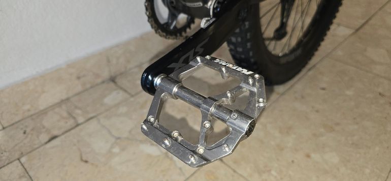 Tweedehands Commencal Meta Shimano SLX 2023 Mountainbike — afbeelding 14 van 36