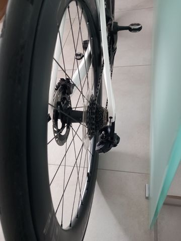 Used Merida REACTO TEAM 2025 2025 Road & Gravel, White — image 3 of 5