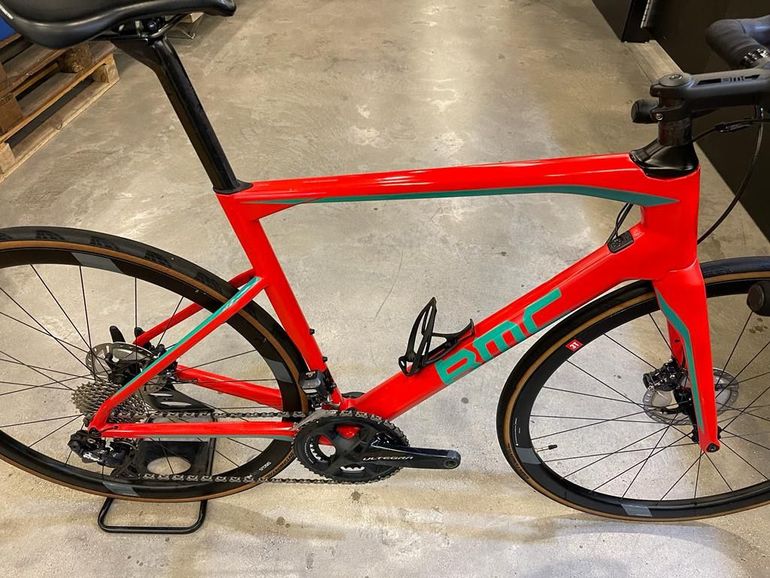 Used BMC Roadmachine 02 ONE 2018 2018 Road & Gravel, Red — image 5 of 16