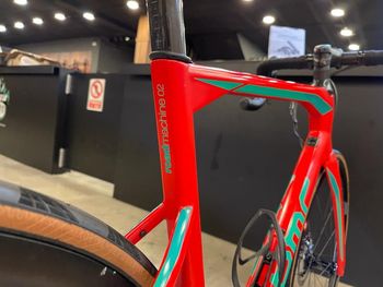 Used BMC Roadmachine 02 ONE 2018 2018 Road & Gravel, Red — image 8 of 16