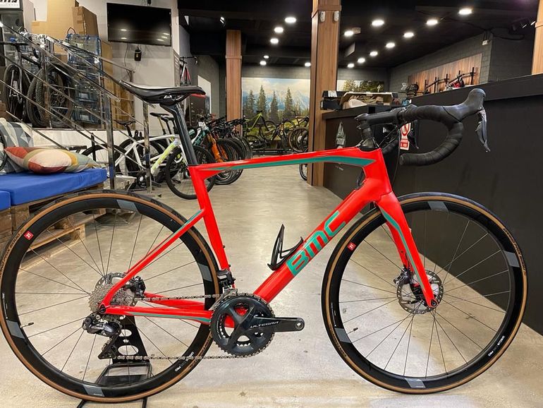 Tweedehands BMC Roadmachine 02 ONE 2018 2018 Road & Gravel — afbeelding 2 van 16