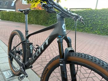 Used Scott scale Custom Shimano Deore XT 2023 Mountainbike, Black — image 6 of 8