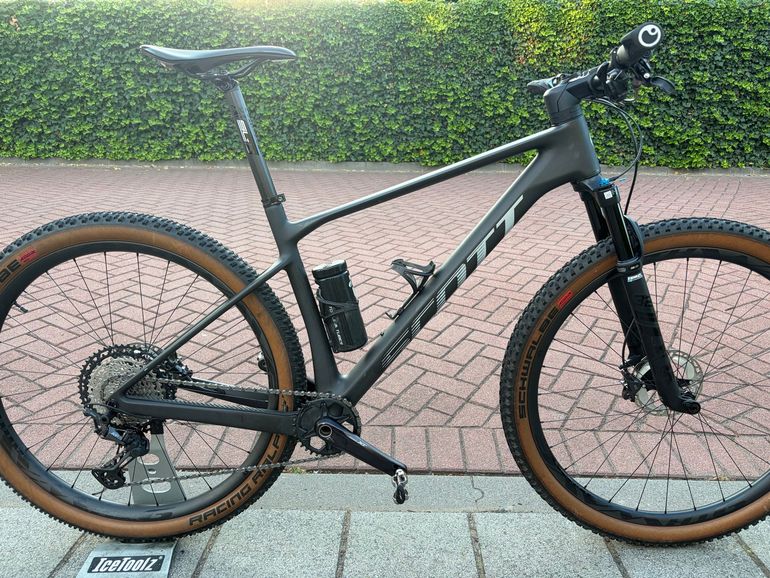 Used Scott scale Custom Shimano Deore XT 2023 Mountainbike, Black — image 2 of 8