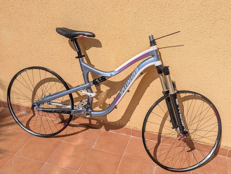 Brugt Specialized Myka Comp 26 " talla M Custom Frameset 2013 MTB