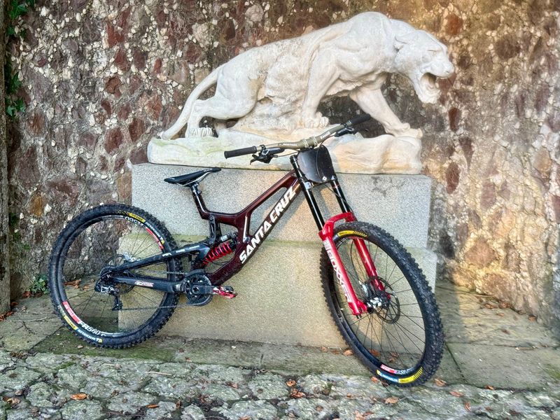 Used Santa Cruz V10 S MX / Carbon CC 2023 Frameset 2023 MTB