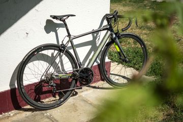 Used Fuji SL 2.3 2016 Road & Gravel, Light Gray — image 16 of 20