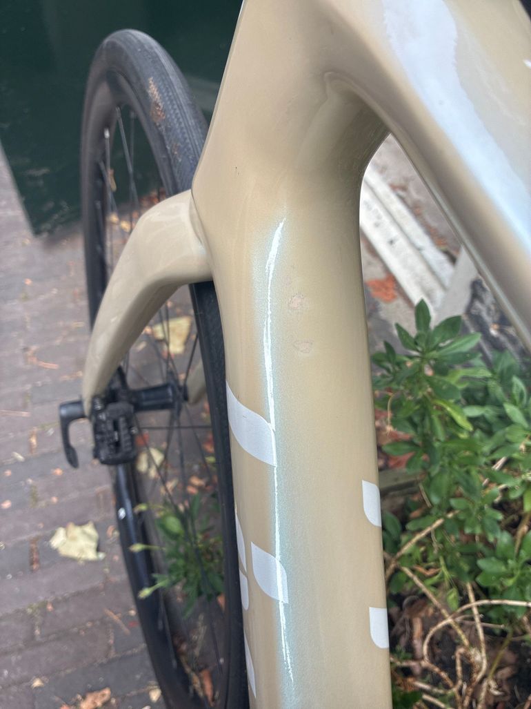 Liv Avail advanced Shimano 105 Di2 2024 Road & Gravel usato, Bianco — immagine 5 di 11