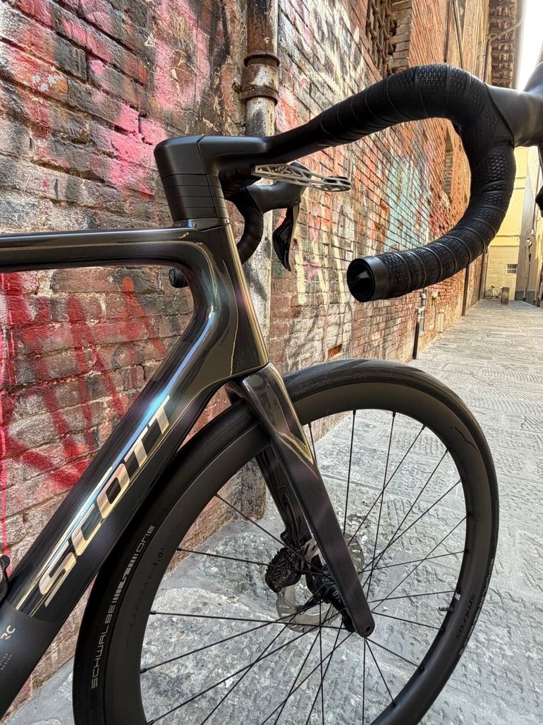 Brugt Scott Addict RC 10 2025 2025 Road & Gravel — billede 4 af 6