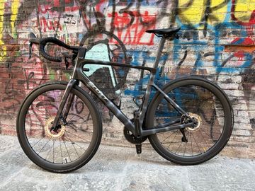 Used Scott Addict RC 10 2025 2025 Road & Gravel, Black — image 3 of 6