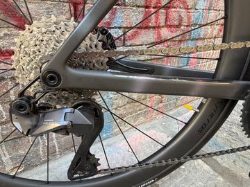 Used Scott Addict RC 10 2025 2025 Road & Gravel, Black — image 5 of 6