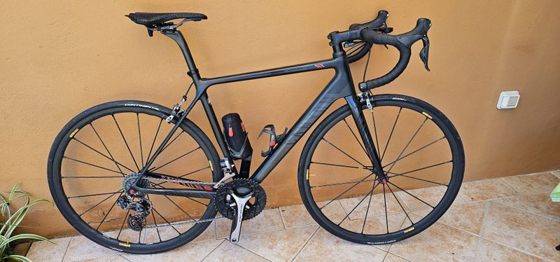 Used Canyon Ultimate CF SLX 9.0 TEAM KAT 2015 2015 Road & Gravel