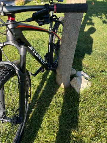 Used Specialized Epic Shimano SLX 2018 Mountainbike, Black — image 4 of 11
