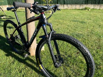 Used Specialized Epic Shimano SLX 2018 Mountainbike, Black — image 6 of 11