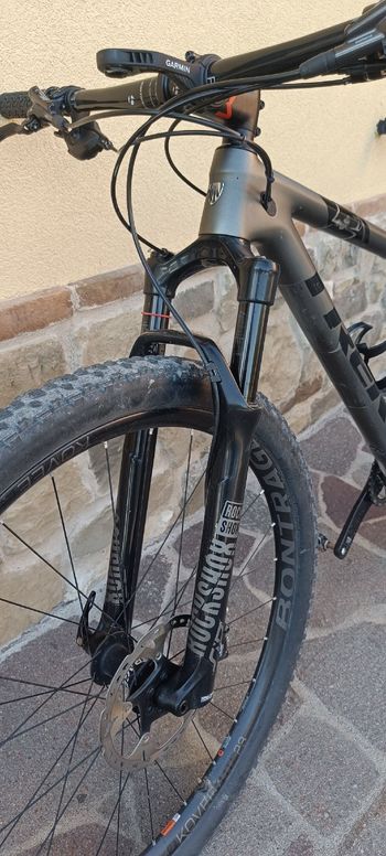 Used Trek Procaliber Shimano XTR 2021 Mountainbike, Light Gray — image 3 of 13