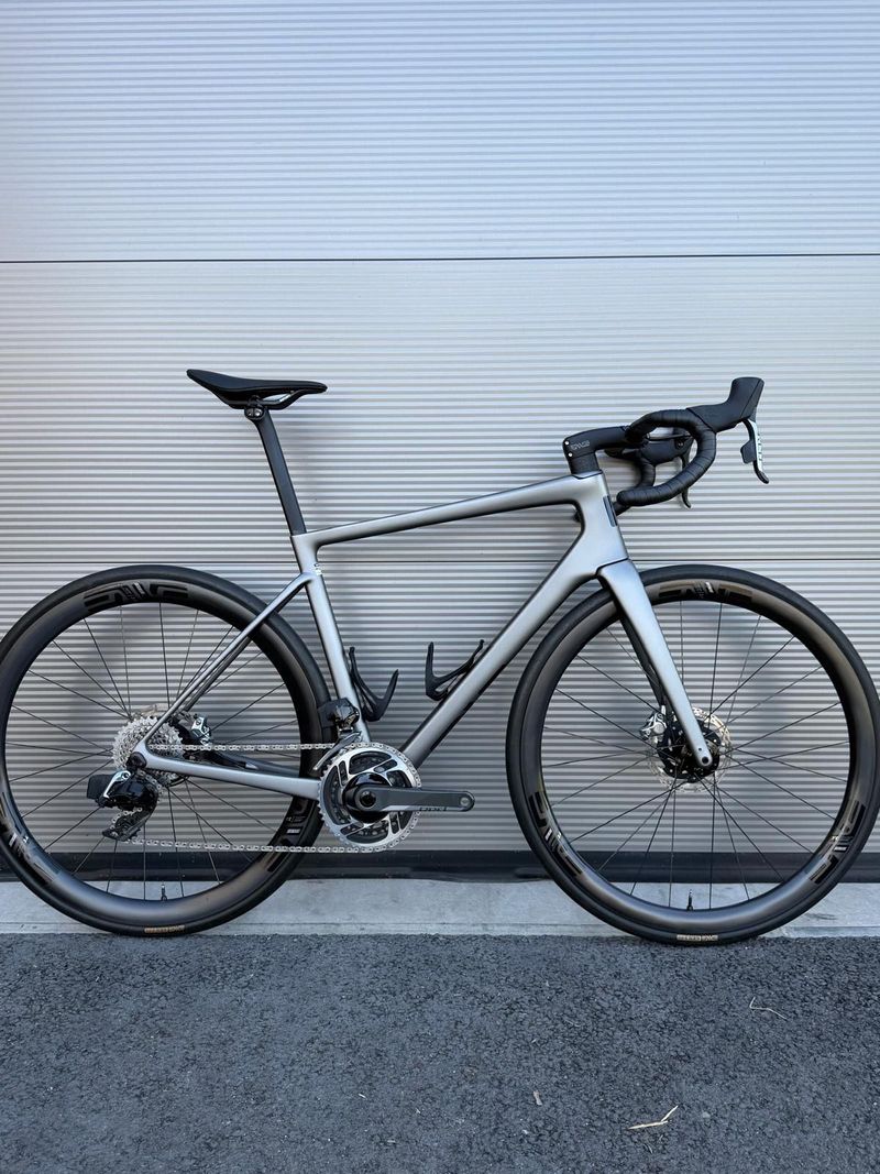 Brugt Enve Melee Premium RED 2025 2025 Road & Gravel