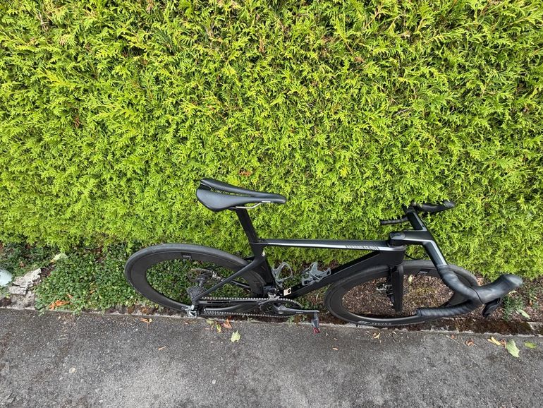 Brugt Canyon Aeroad CF SLX Disc 9.0 LTD 2018 2018 Road & Gravel — billede 2 af 13