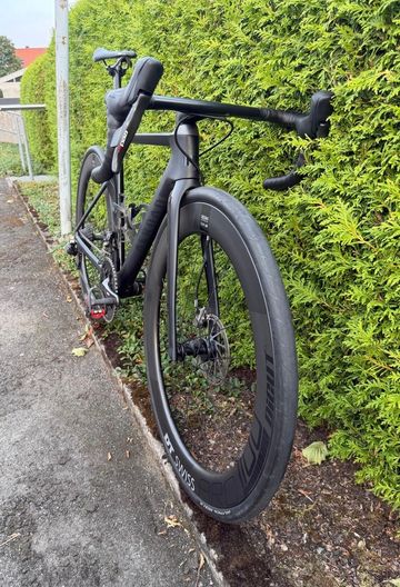 Brugt Canyon Aeroad CF SLX Disc 9.0 LTD 2018 2018 Road & Gravel — billede 3 af 13