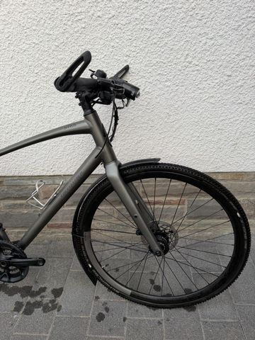 Used Specialized Sirrus Shimano Tiagra 2020 Urban, Light Gray — image 7 of 20
