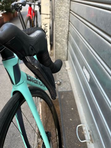 Used Bianchi Oltre RACE 2026 2026 Road & Gravel, Green — image 6 of 6