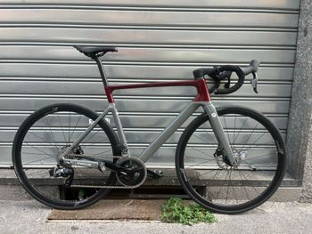 Used Focus Izalco SRAM Rival eTap AXS 2025 Road & Gravel