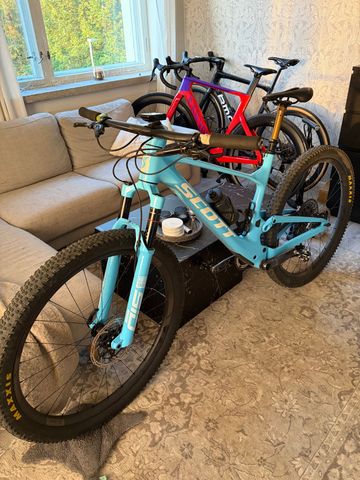 Used Scott spark Custom Frameset 2023 Mountainbike, Blue — image 2 of 4