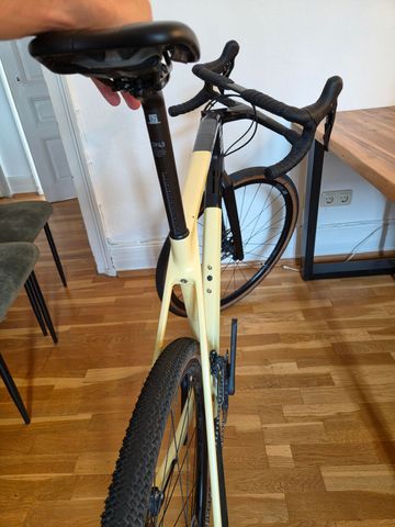 Brugt Canyon Grail CF SL 7 2022 2022 Road & Gravel — billede 2 af 7