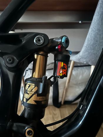 GT Force Elite 2020 2020 Mountainbike de segunda mano, Negro — imagen 3 de 7