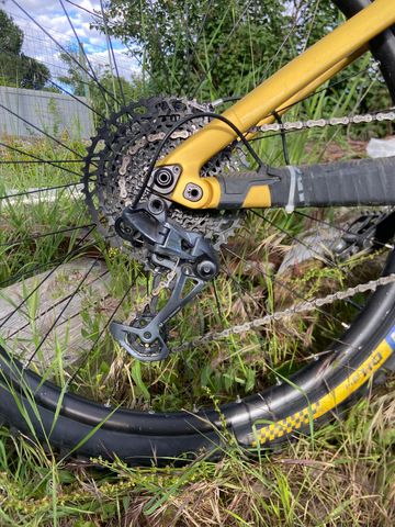 Używany Lapierre Spicy CF 6.9 2023 2023 Mountainbike — zdjęcie 3 z 4