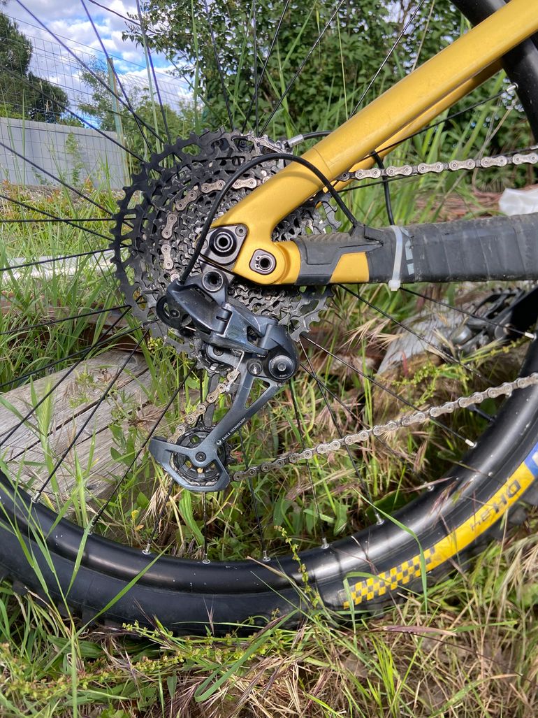 Brugt Lapierre Spicy CF 6.9 2023 2023 Mountainbike — billede 3 af 4