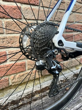 Käytetty Colnago V3-rs Shimano Dura Ace Di2 2024 Road & Gravel — kuva 4 / 10