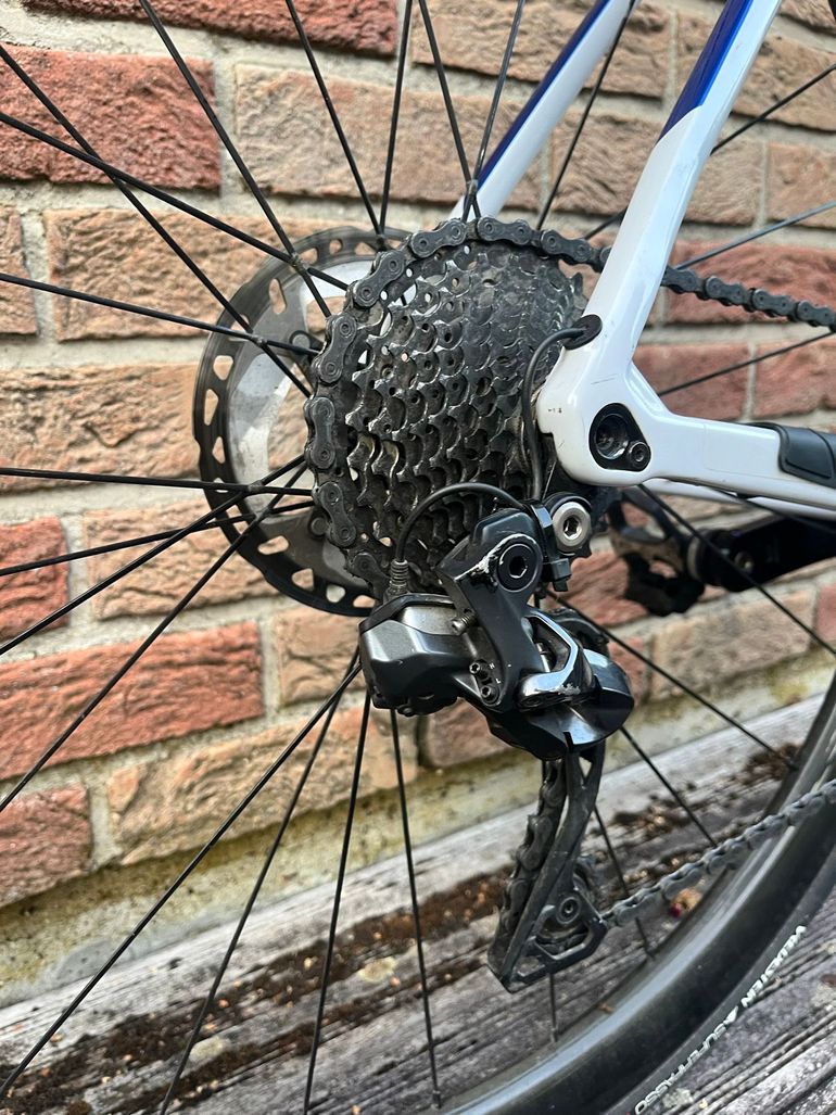 Käytetty Colnago V3-rs Shimano Dura Ace Di2 2024 Road & Gravel — kuva 4 / 10