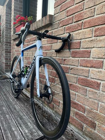Käytetty Colnago V3-rs Shimano Dura Ace Di2 2024 Road & Gravel — kuva 2 / 10