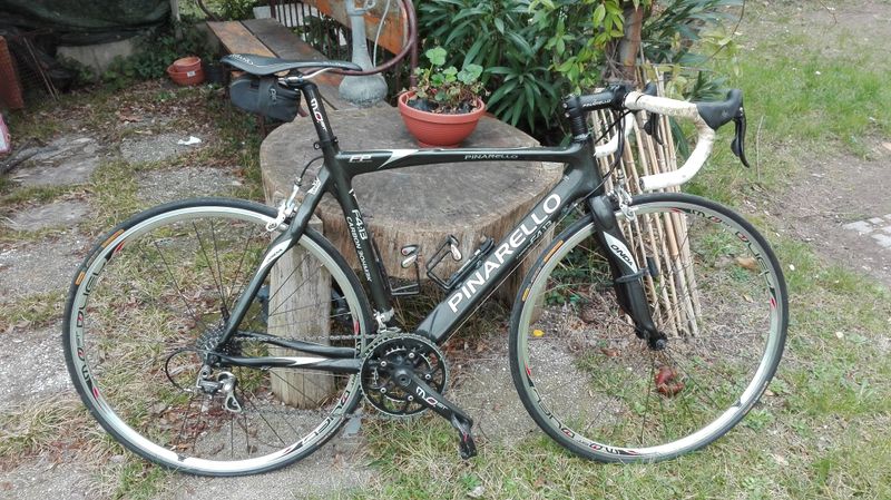 Used Pinarello Fp quattro easy-fit Campagnolo Chorus 2009 Road & Gravel