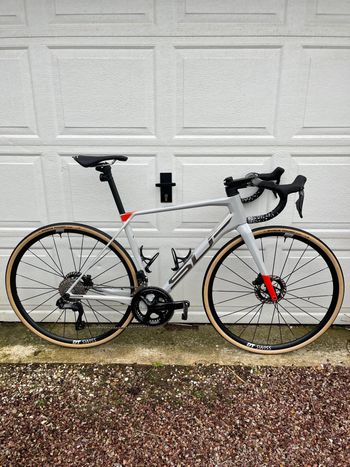 Used Superior X-ROAD Team Elite Di2 2024 2024 Road & Gravel